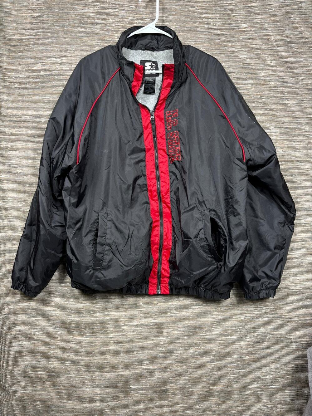 NC State Wolfpack Jacket Mens XL Black NCAA Football Starter Hooded Full Zip